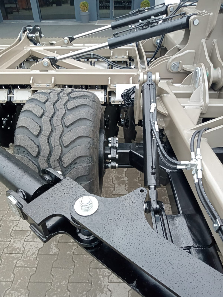 Uusi Lautasäes ROLEX Scheibenegge / Disc harrow / Dechaumeur à disques / Erpice a dischi / Grada de discos /Дисковая борона / Brona talerzowa 8 m: kuva Uusi Lautasäes ROLEX Scheibenegge / Disc harrow / Dechaumeur à disques / Erpice a dischi / Grada de discos /Дисковая борона / Brona talerzowa 8 m