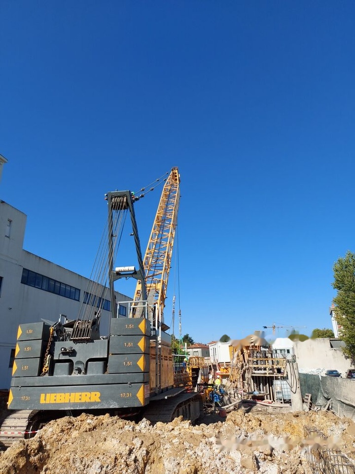 Liebherr HS 8100 HD - Telaketjunosturi: kuva Liebherr HS 8100 HD - Telaketjunosturi Liebherr HS 8100 HD - Telaketjunosturi: kuva Liebherr HS 8100 HD - Telaketjunosturi