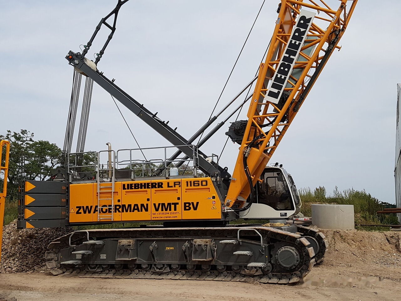 Liebherr LR 1160 - Telaketjunosturi: kuva Liebherr LR 1160 - Telaketjunosturi Liebherr LR 1160 - Telaketjunosturi: kuva Liebherr LR 1160 - Telaketjunosturi