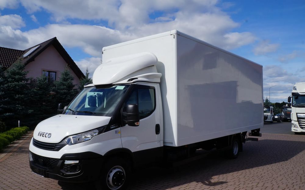 Iveco DAILY 72c18 Automat HI-MATIC Kontener 6 m 117 tys km Wzorowy Stan - Umpikori kuorma-auto: kuva Iveco DAILY 72c18 Automat HI-MATIC Kontener 6 m 117 tys km Wzorowy Stan - Umpikori kuorma-auto Iveco DAILY 72c18 Automat HI-MATIC Kontener 6 m 117 tys km Wzorowy Stan - Umpikori kuorma-auto: kuva Iveco DAILY 72c18 Automat HI-MATIC Kontener 6 m 117 tys km Wzorowy Stan - Umpikori kuorma-auto