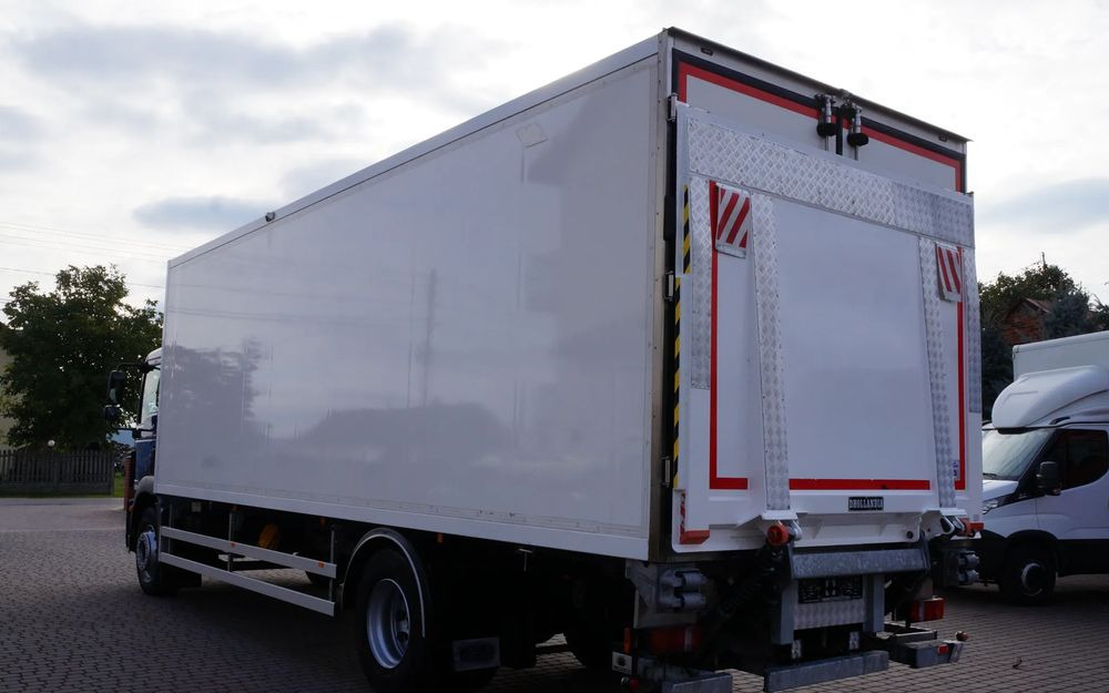 MAN TGM 18.250 EURO 6 CHŁODNIA KONTENER 7.50 m 275 TYS KM - Refrigeraattori kuorma-auto: kuva MAN TGM 18.250 EURO 6 CHŁODNIA KONTENER 7.50 m 275 TYS KM - Refrigeraattori kuorma-auto MAN TGM 18.250 EURO 6 CHŁODNIA KONTENER 7.50 m 275 TYS KM - Refrigeraattori kuorma-auto: kuva MAN TGM 18.250 EURO 6 CHŁODNIA KONTENER 7.50 m 275 TYS KM - Refrigeraattori kuorma-auto