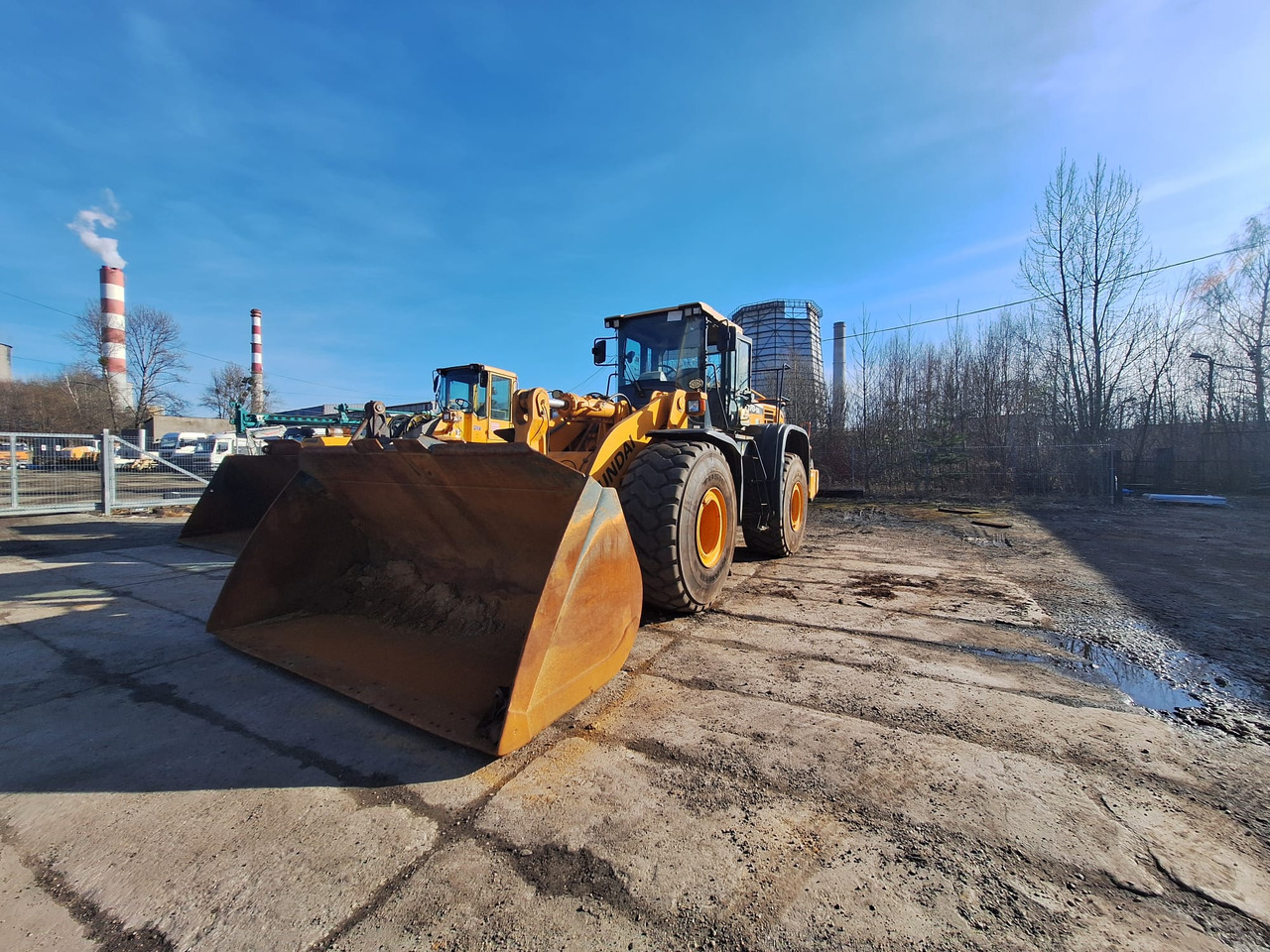 Hyundai HL770 - Pyöräkuormaaja: kuva Hyundai HL770 - Pyöräkuormaaja Hyundai HL770 - Pyöräkuormaaja: kuva Hyundai HL770 - Pyöräkuormaaja