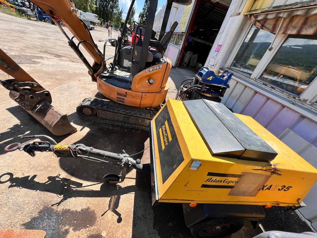 Atlas copco XAS 35 COMPRESSEUR 9BAR SUR REMORQUE (NET DE TVA) - Ilmakompressori: kuva Atlas copco XAS 35 COMPRESSEUR 9BAR SUR REMORQUE (NET DE TVA) - Ilmakompressori Atlas copco XAS 35 COMPRESSEUR 9BAR SUR REMORQUE (NET DE TVA) - Ilmakompressori: kuva Atlas copco XAS 35 COMPRESSEUR 9BAR SUR REMORQUE (NET DE TVA) - Ilmakompressori