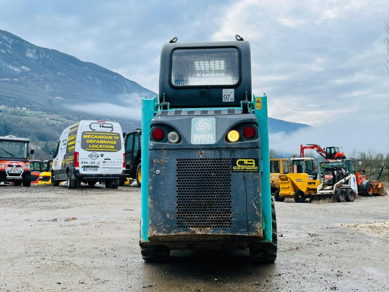 IHIMER Mini Chargeuse AS12 (NET DE TVA) - Liukuohjattu kuormaaja: kuva IHIMER Mini Chargeuse AS12 (NET DE TVA) - Liukuohjattu kuormaaja IHIMER Mini Chargeuse AS12 (NET DE TVA) - Liukuohjattu kuormaaja: kuva IHIMER Mini Chargeuse AS12 (NET DE TVA) - Liukuohjattu kuormaaja