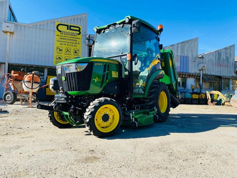 John Deere 2038R avec plateau de coupe et bas de ramassage - Pientraktori: kuva John Deere 2038R avec plateau de coupe et bas de ramassage - Pientraktori John Deere 2038R avec plateau de coupe et bas de ramassage - Pientraktori: kuva John Deere 2038R avec plateau de coupe et bas de ramassage - Pientraktori