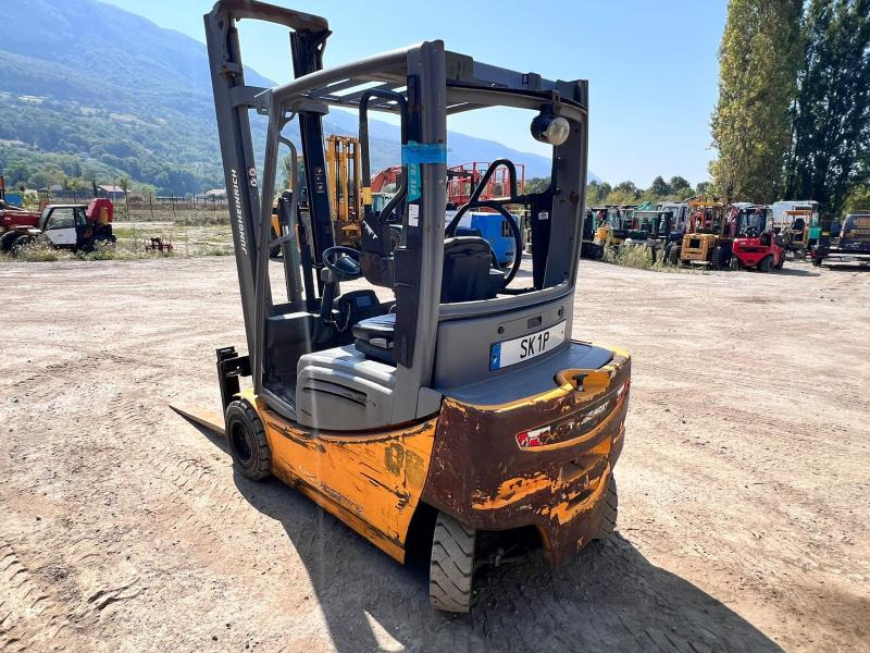 Jungheinrich EFG318 400ZZ Chariot élévateur électrique 1,8T - Sähkötrukki: kuva Jungheinrich EFG318 400ZZ Chariot élévateur électrique 1,8T - Sähkötrukki Jungheinrich EFG318 400ZZ Chariot élévateur électrique 1,8T - Sähkötrukki: kuva Jungheinrich EFG318 400ZZ Chariot élévateur électrique 1,8T - Sähkötrukki
