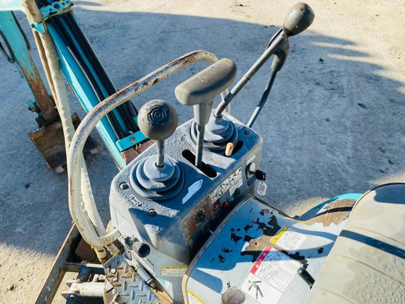 Minikuormaaja KOBELCO Mini pelle électrique SK007: kuva Minikuormaaja KOBELCO Mini pelle électrique SK007