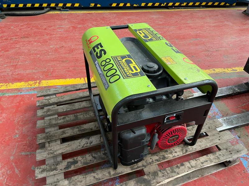 PRAMAC Groupe électrogène ES 8000 (NET DE TVA) - Sähkögeneraattori: kuva PRAMAC Groupe électrogène ES 8000 (NET DE TVA) - Sähkögeneraattori PRAMAC Groupe électrogène ES 8000 (NET DE TVA) - Sähkögeneraattori: kuva PRAMAC Groupe électrogène ES 8000 (NET DE TVA) - Sähkögeneraattori