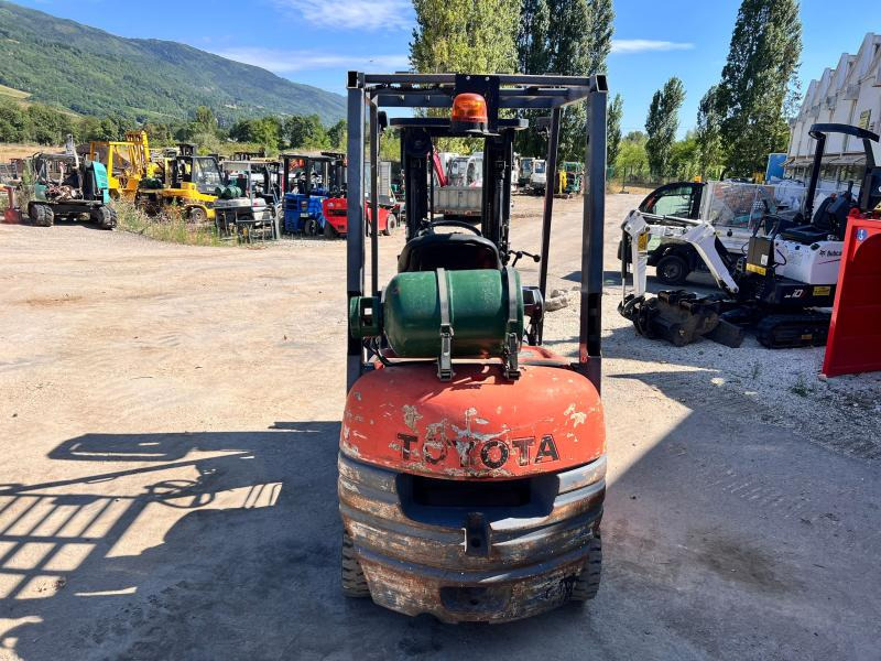 Toyota 426 FGF15 CHARIOT ELEVATEUR A GAZ 1,5T 4,3m - Kaasutrukki: kuva Toyota 426 FGF15 CHARIOT ELEVATEUR A GAZ 1,5T 4,3m - Kaasutrukki Toyota 426 FGF15 CHARIOT ELEVATEUR A GAZ 1,5T 4,3m - Kaasutrukki: kuva Toyota 426 FGF15 CHARIOT ELEVATEUR A GAZ 1,5T 4,3m - Kaasutrukki