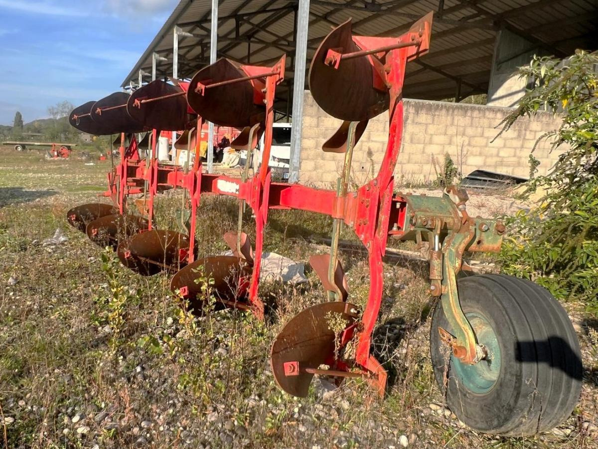 Vogel & Noot Charrue portée 5 corps - Aura: kuva Vogel & Noot Charrue portée 5 corps - Aura Vogel & Noot Charrue portée 5 corps - Aura: kuva Vogel & Noot Charrue portée 5 corps - Aura