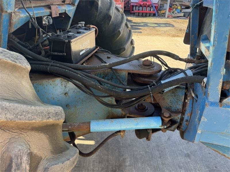 Nivelkippiauto Ford 7710 4wd Gravel Cart: kuva Nivelkippiauto Ford 7710 4wd Gravel Cart Nivelkippiauto Ford 7710 4wd Gravel Cart: kuva Nivelkippiauto Ford 7710 4wd Gravel Cart