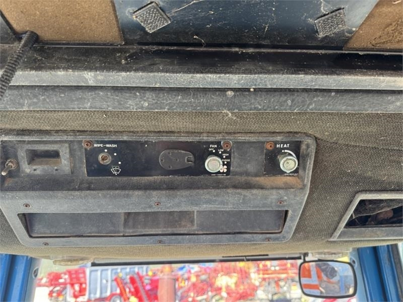 Nivelkippiauto Ford 7710 4wd Gravel Cart: kuva Nivelkippiauto Ford 7710 4wd Gravel Cart Nivelkippiauto Ford 7710 4wd Gravel Cart: kuva Nivelkippiauto Ford 7710 4wd Gravel Cart