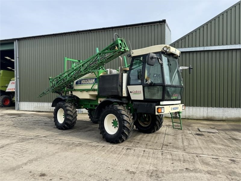 Househam Air Ride 3000L Self Propelled Sprayer - Nostolaitekiinnitteinen kasvinsuojeluruisku: kuva Househam Air Ride 3000L Self Propelled Sprayer - Nostolaitekiinnitteinen kasvinsuojeluruisku Househam Air Ride 3000L Self Propelled Sprayer - Nostolaitekiinnitteinen kasvinsuojeluruisku: kuva Househam Air Ride 3000L Self Propelled Sprayer - Nostolaitekiinnitteinen kasvinsuojeluruisku