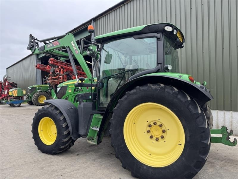 John Deere 6125R c/w MX u307 Loader - Traktori: kuva John Deere 6125R c/w MX u307 Loader - Traktori John Deere 6125R c/w MX u307 Loader - Traktori: kuva John Deere 6125R c/w MX u307 Loader - Traktori
