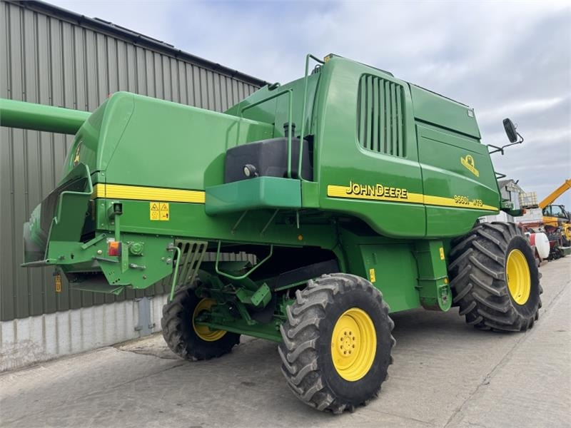 John Deere 9660i WTS Hillmaster II c/w 622R Header - Lisävarusteet - sadonkorjuukone: kuva John Deere 9660i WTS Hillmaster II c/w 622R Header - Lisävarusteet - sadonkorjuukone John Deere 9660i WTS Hillmaster II c/w 622R Header - Lisävarusteet - sadonkorjuukone: kuva John Deere 9660i WTS Hillmaster II c/w 622R Header - Lisävarusteet - sadonkorjuukone
