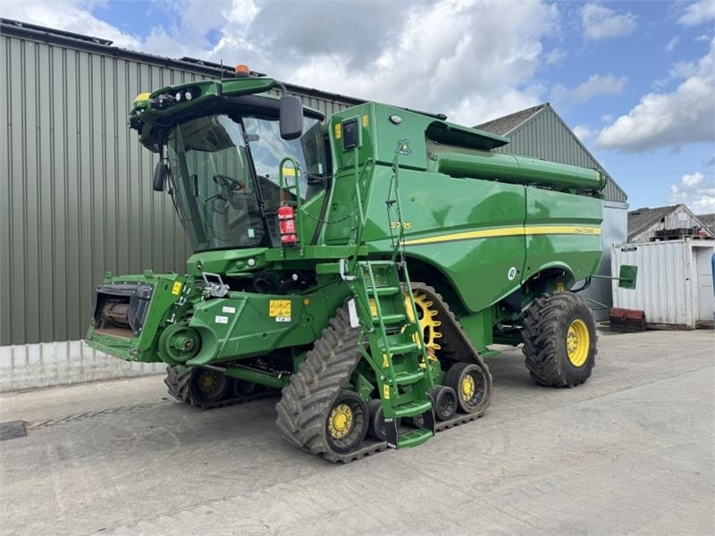 John Deere John Deere S785 4WD c/w 735D Header - Lisävarusteet - sadonkorjuukone: kuva John Deere John Deere S785 4WD c/w 735D Header - Lisävarusteet - sadonkorjuukone John Deere John Deere S785 4WD c/w 735D Header - Lisävarusteet - sadonkorjuukone: kuva John Deere John Deere S785 4WD c/w 735D Header - Lisävarusteet - sadonkorjuukone