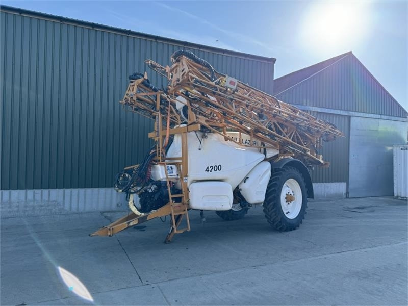 Knight Trailblazer 4200l 36m Trailed Sprayer - Nostolaitekiinnitteinen kasvinsuojeluruisku: kuva Knight Trailblazer 4200l 36m Trailed Sprayer - Nostolaitekiinnitteinen kasvinsuojeluruisku Knight Trailblazer 4200l 36m Trailed Sprayer - Nostolaitekiinnitteinen kasvinsuojeluruisku: kuva Knight Trailblazer 4200l 36m Trailed Sprayer - Nostolaitekiinnitteinen kasvinsuojeluruisku