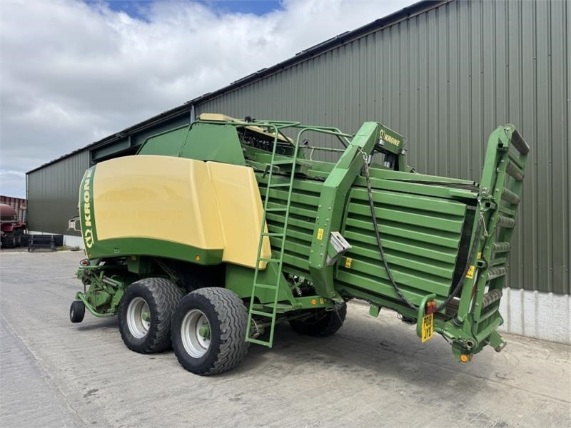 Krone Big Pack 12130 Square Baler - Kanttipaalain: kuva Krone Big Pack 12130 Square Baler - Kanttipaalain Krone Big Pack 12130 Square Baler - Kanttipaalain: kuva Krone Big Pack 12130 Square Baler - Kanttipaalain