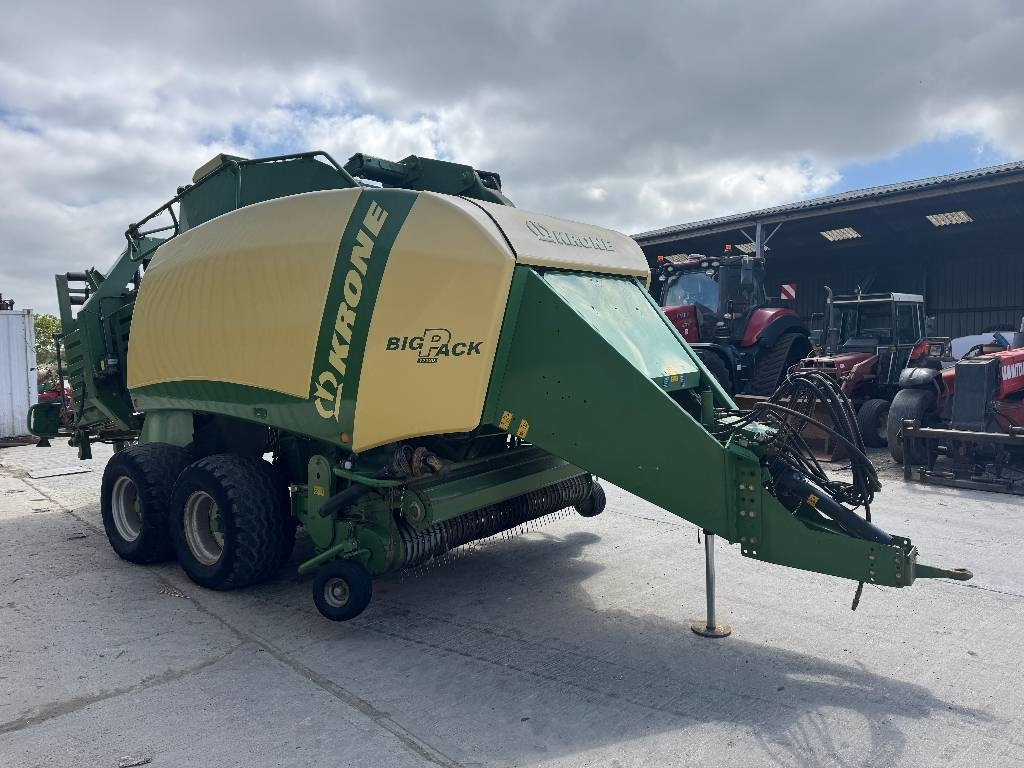 Krone Big Pack 12130 - Kanttipaalain: kuva Krone Big Pack 12130 - Kanttipaalain Krone Big Pack 12130 - Kanttipaalain: kuva Krone Big Pack 12130 - Kanttipaalain