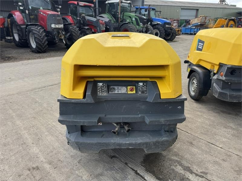 Atlas Copco XAS 68 Trailed Compressor  - Maatalouskoneet: kuva Atlas Copco XAS 68 Trailed Compressor  - Maatalouskoneet Atlas Copco XAS 68 Trailed Compressor  - Maatalouskoneet: kuva Atlas Copco XAS 68 Trailed Compressor  - Maatalouskoneet