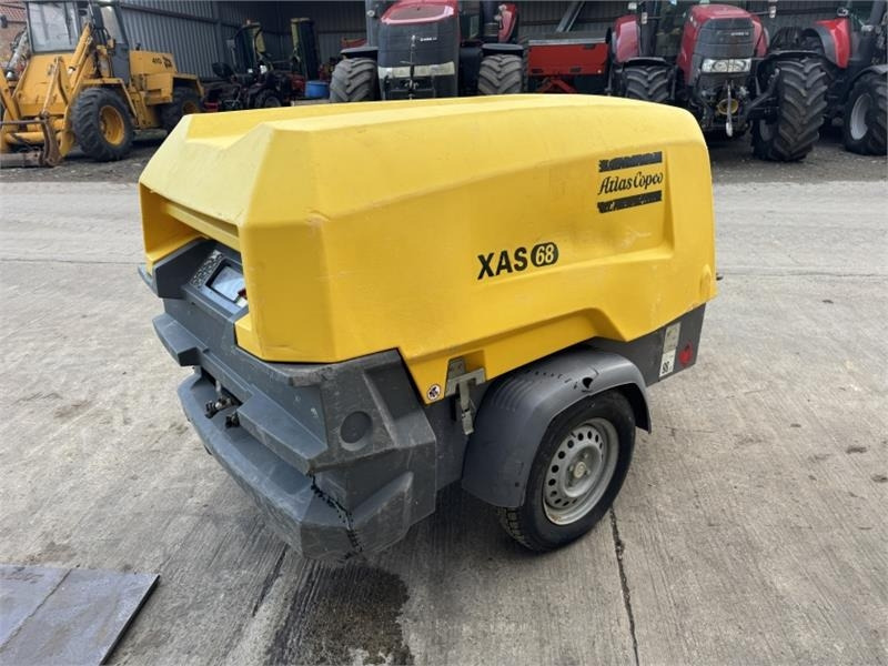 Atlas Copco XAS 68 Trailed Compressor  - Maatalouskoneet: kuva Atlas Copco XAS 68 Trailed Compressor  - Maatalouskoneet Atlas Copco XAS 68 Trailed Compressor  - Maatalouskoneet: kuva Atlas Copco XAS 68 Trailed Compressor  - Maatalouskoneet