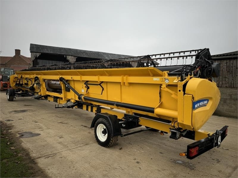 New Holland 41ft Varifeed Header - Lisävarusteet - sadonkorjuukone: kuva New Holland 41ft Varifeed Header - Lisävarusteet - sadonkorjuukone New Holland 41ft Varifeed Header - Lisävarusteet - sadonkorjuukone: kuva New Holland 41ft Varifeed Header - Lisävarusteet - sadonkorjuukone