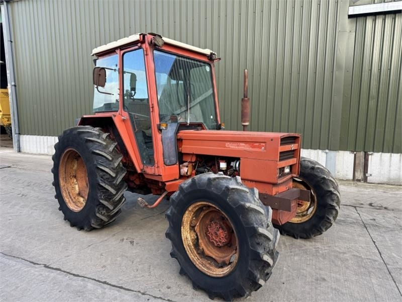 Renault Renault 781-4 4WD Tractor - Traktori: kuva Renault Renault 781-4 4WD Tractor - Traktori Renault Renault 781-4 4WD Tractor - Traktori: kuva Renault Renault 781-4 4WD Tractor - Traktori