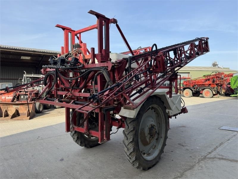 Spraycare Supertrac 2600L 24m - Nostolaitekiinnitteinen kasvinsuojeluruisku: kuva Spraycare Supertrac 2600L 24m - Nostolaitekiinnitteinen kasvinsuojeluruisku Spraycare Supertrac 2600L 24m - Nostolaitekiinnitteinen kasvinsuojeluruisku: kuva Spraycare Supertrac 2600L 24m - Nostolaitekiinnitteinen kasvinsuojeluruisku