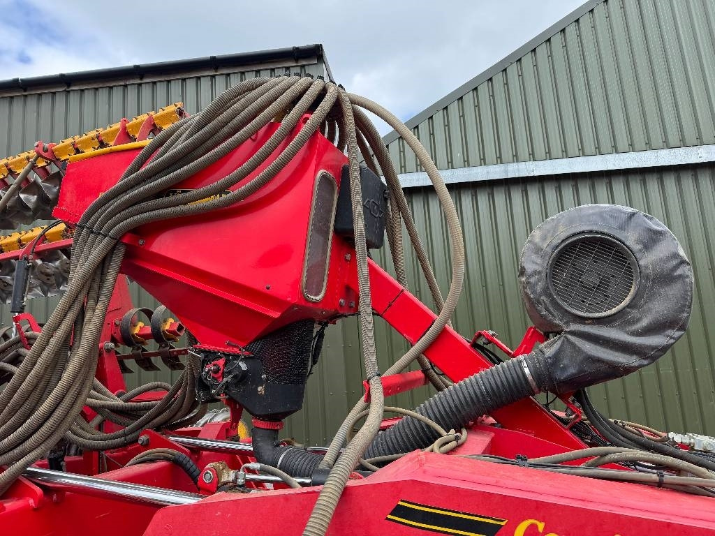 Vaderstad Bio Drill 360 - Kylvökone: kuva Vaderstad Bio Drill 360 - Kylvökone Vaderstad Bio Drill 360 - Kylvökone: kuva Vaderstad Bio Drill 360 - Kylvökone