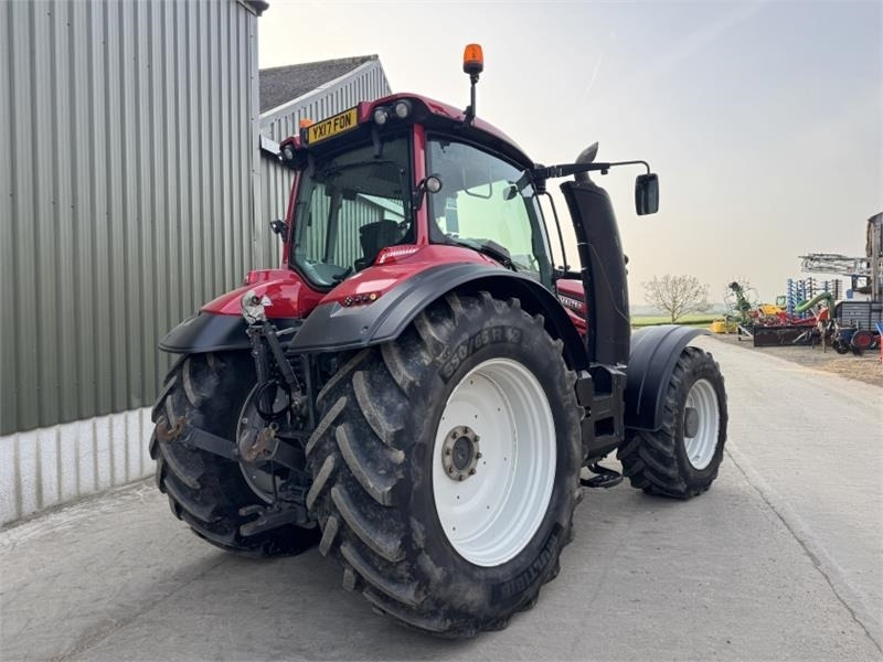 Valtra T194 Versu **50k Transmission** - Traktori: kuva Valtra T194 Versu **50k Transmission** - Traktori Valtra T194 Versu **50k Transmission** - Traktori: kuva Valtra T194 Versu **50k Transmission** - Traktori