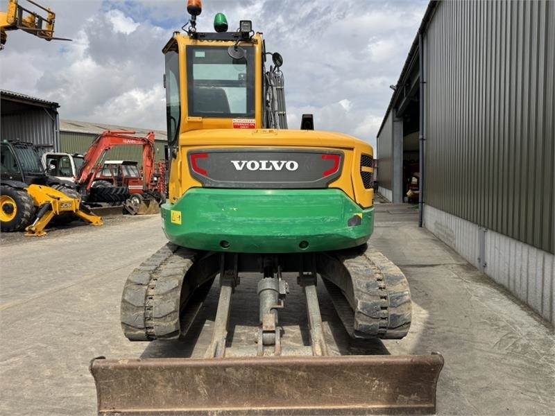 Volvo ECR88D Tracked Digger - Nivelkippiauto: kuva Volvo ECR88D Tracked Digger - Nivelkippiauto Volvo ECR88D Tracked Digger - Nivelkippiauto: kuva Volvo ECR88D Tracked Digger - Nivelkippiauto