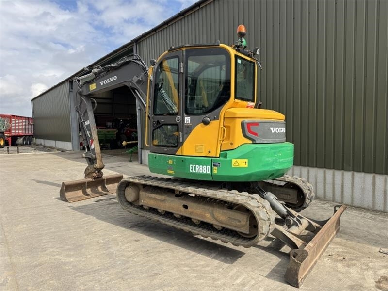 Volvo ECR88D Tracked Digger - Nivelkippiauto: kuva Volvo ECR88D Tracked Digger - Nivelkippiauto Volvo ECR88D Tracked Digger - Nivelkippiauto: kuva Volvo ECR88D Tracked Digger - Nivelkippiauto