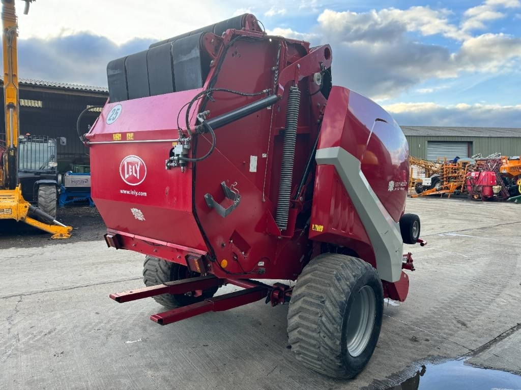 Welger RP 180 V Round Baler - Pyöröpaalain: kuva Welger RP 180 V Round Baler - Pyöröpaalain Welger RP 180 V Round Baler - Pyöröpaalain: kuva Welger RP 180 V Round Baler - Pyöröpaalain
