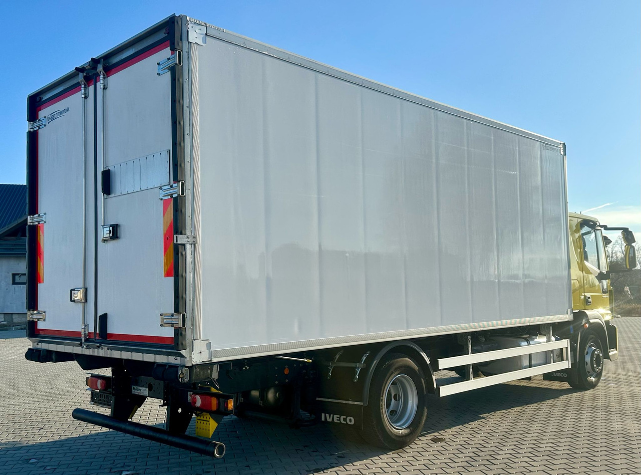 IVECO EUROCARGO 160-280 / CHŁODNIA / 6.1 M DŁUGOŚCI / 15 EUROPALET / AUTOMAT / SYPIALKA / NISKI PRZEBIEG / 16 TON DMC / CARRIER SPALINOWO - ELEKTRYCZNY / 2018 ROK - Refrigeraattori kuorma-auto: kuva IVECO EUROCARGO 160-280 / CHŁODNIA / 6.1 M DŁUGOŚCI / 15 EUROPALET / AUTOMAT / SYPIALKA / NISKI PRZEBIEG / 16 TON DMC / CARRIER SPALINOWO - ELEKTRYCZNY / 2018 ROK - Refrigeraattori kuorma-auto IVECO EUROCARGO 160-280 / CHŁODNIA / 6.1 M DŁUGOŚCI / 15 EUROPALET / AUTOMAT / SYPIALKA / NISKI PRZEBIEG / 16 TON DMC / CARRIER SPALINOWO - ELEKTRYCZNY / 2018 ROK - Refrigeraattori kuorma-auto: kuva IVECO EUROCARGO 160-280 / CHŁODNIA / 6.1 M DŁUGOŚCI / 15 EUROPALET / AUTOMAT / SYPIALKA / NISKI PRZEBIEG / 16 TON DMC / CARRIER SPALINOWO - ELEKTRYCZNY / 2018 ROK - Refrigeraattori kuorma-auto