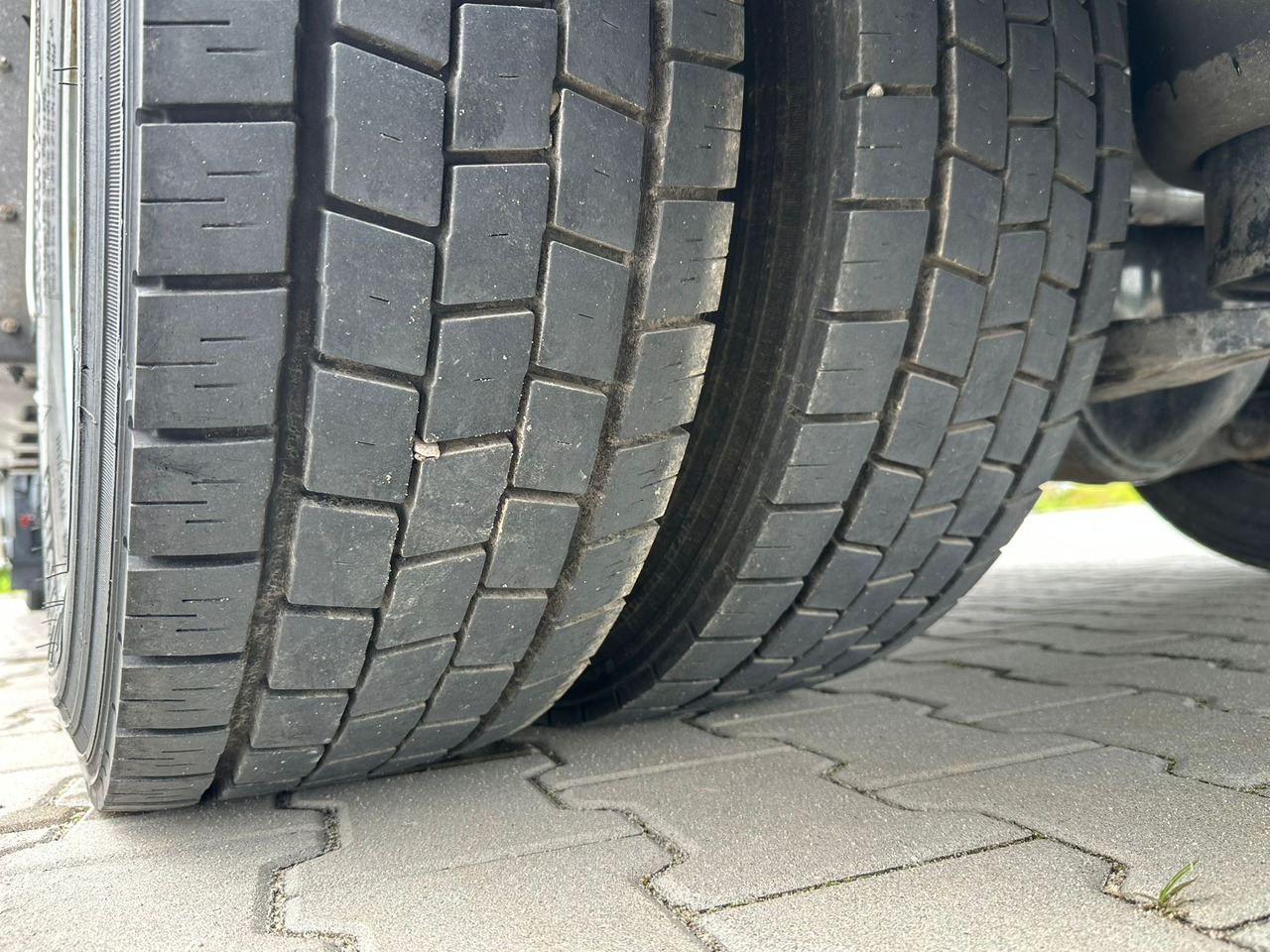 Pressukapelli kuorma-auto MAN TGL 12.250 / FIRANKA / 23 EUROPALETY / 9.5 M DŁUGOŚCI / NISKI PRZEBIEG / SYPIALKA / 2020 ROK: kuva Pressukapelli kuorma-auto MAN TGL 12.250 / FIRANKA / 23 EUROPALETY / 9.5 M DŁUGOŚCI / NISKI PRZEBIEG / SYPIALKA / 2020 ROK