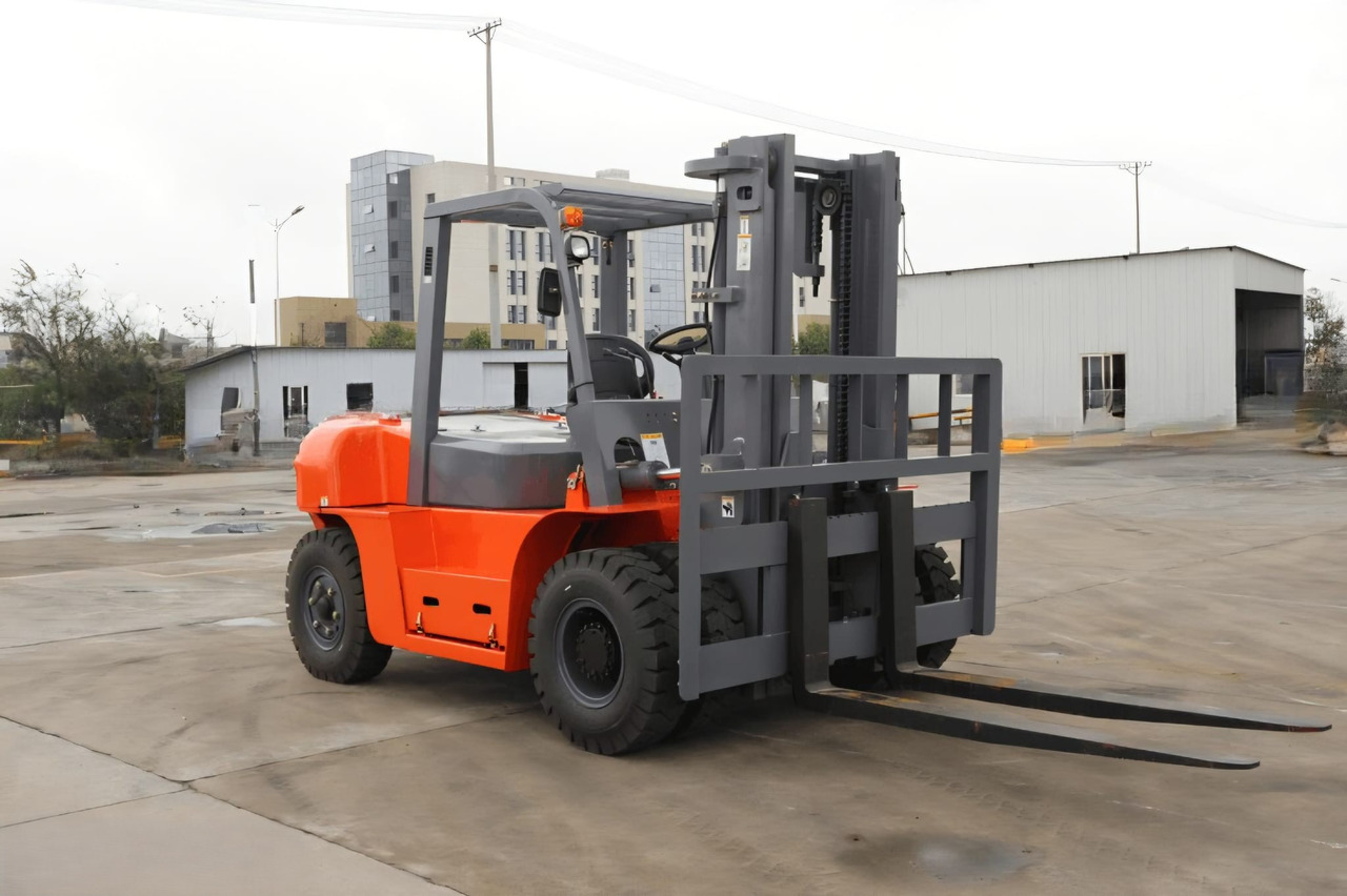 Müller Machinery MF 80 - Dieseltrukki: kuva Müller Machinery MF 80 - Dieseltrukki Müller Machinery MF 80 - Dieseltrukki: kuva Müller Machinery MF 80 - Dieseltrukki