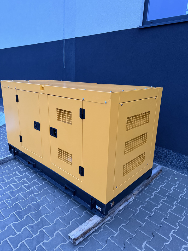 PERKINS 100 kVA / 80 kW - Sähkögeneraattori: kuva PERKINS 100 kVA / 80 kW - Sähkögeneraattori PERKINS 100 kVA / 80 kW - Sähkögeneraattori: kuva PERKINS 100 kVA / 80 kW - Sähkögeneraattori