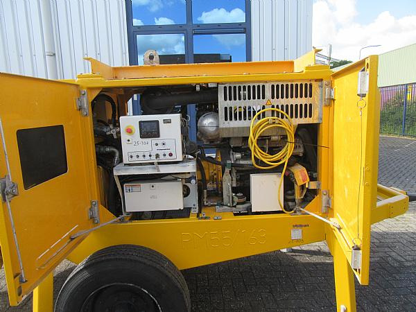2014 PUTZMEISTER BSA 1005 DC- concrete pump. - Hinattava betonipumppu: kuva 2014 PUTZMEISTER BSA 1005 DC- concrete pump. - Hinattava betonipumppu 2014 PUTZMEISTER BSA 1005 DC- concrete pump. - Hinattava betonipumppu: kuva 2014 PUTZMEISTER BSA 1005 DC- concrete pump. - Hinattava betonipumppu