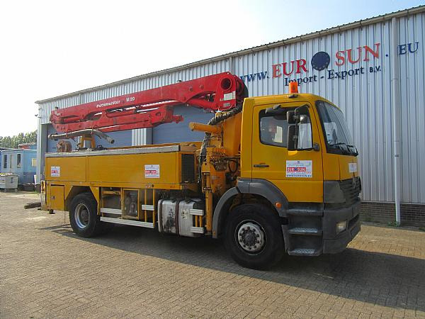 Betonipumppuauto PUTZMEISTER M20/  BSF 20.09S/ Mercedes 4x2: kuva Betonipumppuauto PUTZMEISTER M20/  BSF 20.09S/ Mercedes 4x2