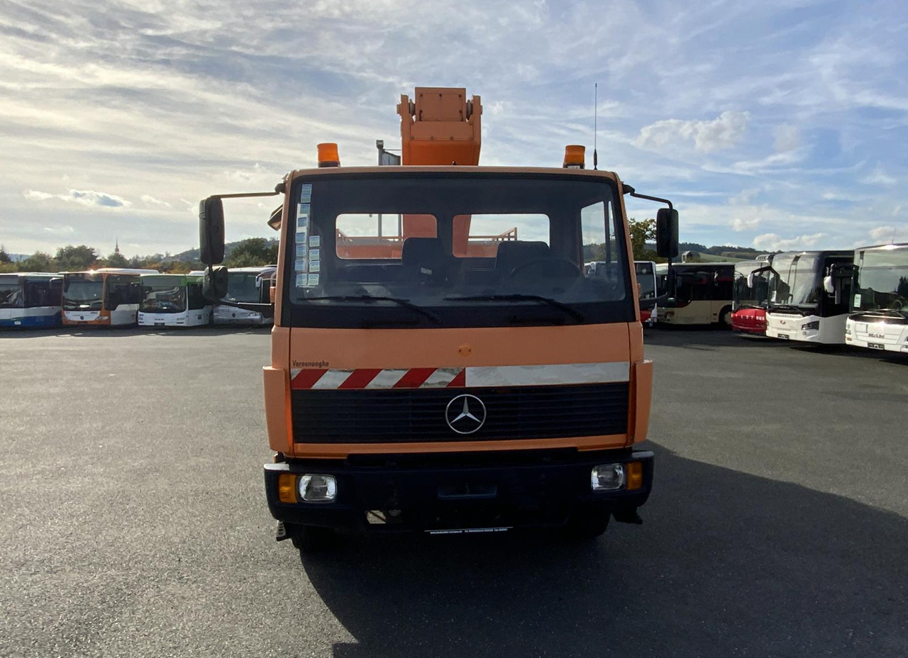 Mercedes-Benz 1117 - Itsekulkevat henkilönostimet: kuva Mercedes-Benz 1117 - Itsekulkevat henkilönostimet Mercedes-Benz 1117 - Itsekulkevat henkilönostimet: kuva Mercedes-Benz 1117 - Itsekulkevat henkilönostimet