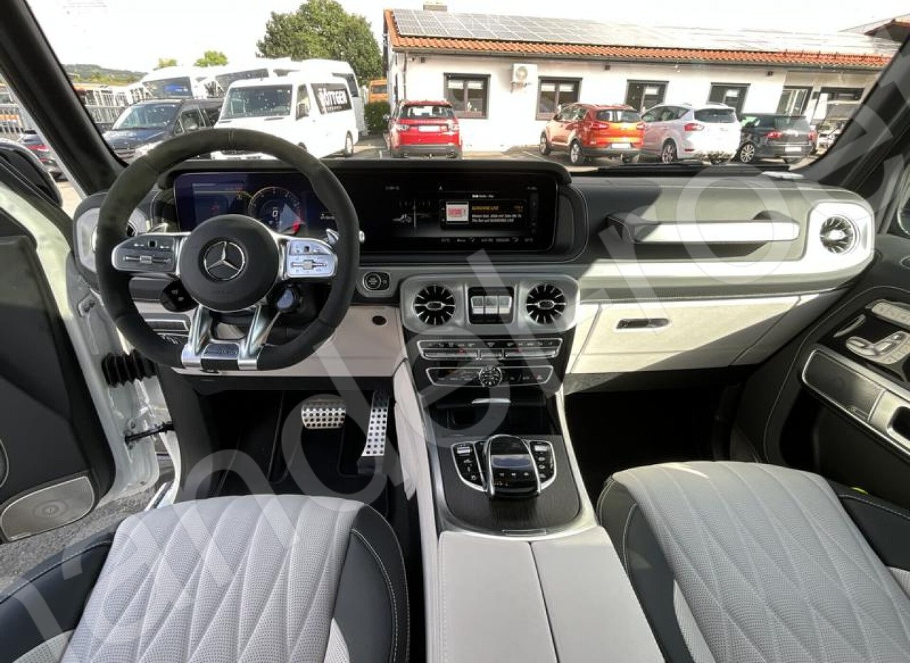 Maasturi/ Katumaasturi Mercedes-Benz G 63 AMG 4x42 G -Modell: kuva Maasturi/ Katumaasturi Mercedes-Benz G 63 AMG 4x42 G -Modell