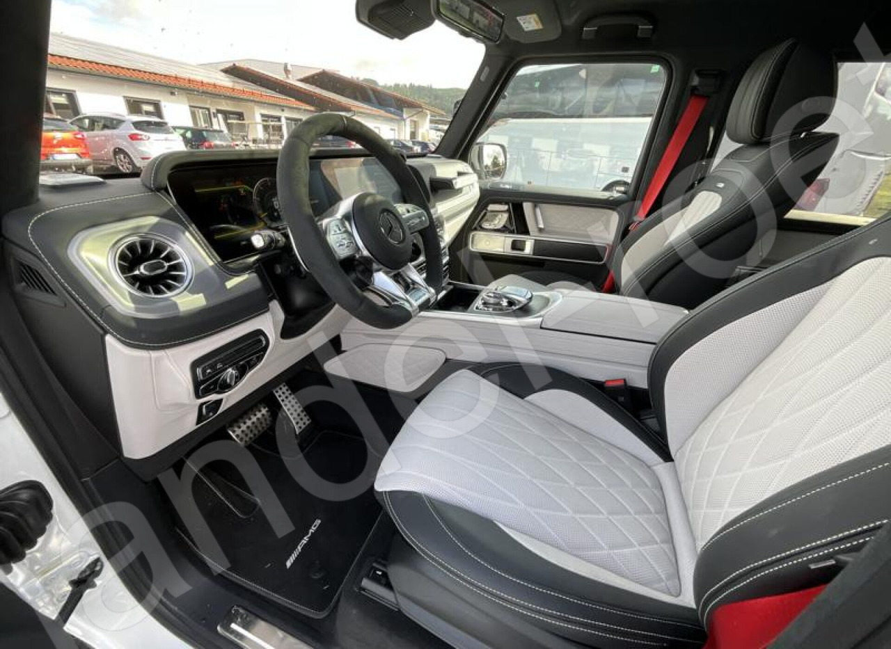 Maasturi/ Katumaasturi Mercedes-Benz G 63 AMG 4x42 G -Modell: kuva Maasturi/ Katumaasturi Mercedes-Benz G 63 AMG 4x42 G -Modell