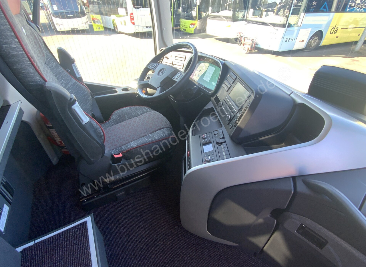 Turistibussi Mercedes-Benz Tourismo RHD: kuva Turistibussi Mercedes-Benz Tourismo RHD
