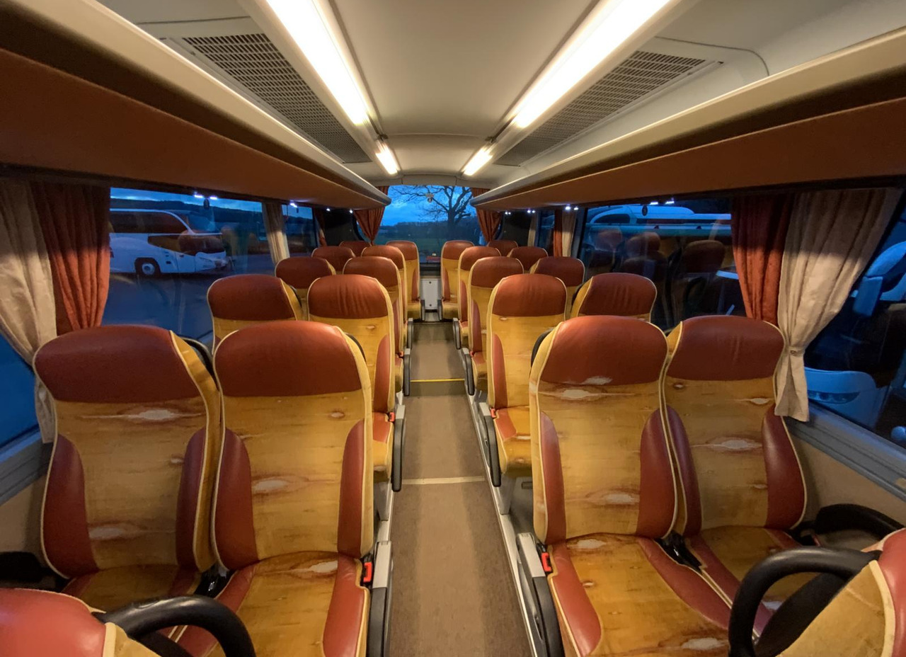 Turistibussi Neoplan Cityliner: kuva Turistibussi Neoplan Cityliner Turistibussi Neoplan Cityliner: kuva Turistibussi Neoplan Cityliner