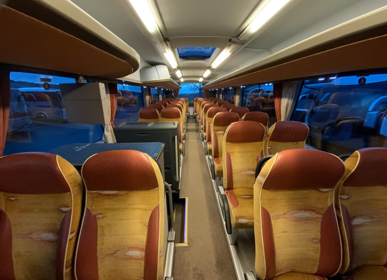 Turistibussi Neoplan Cityliner: kuva Turistibussi Neoplan Cityliner Turistibussi Neoplan Cityliner: kuva Turistibussi Neoplan Cityliner