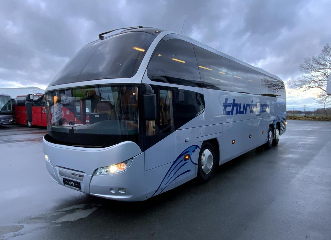 Neoplan Cityliner - Turistibussi: kuva Neoplan Cityliner - Turistibussi Neoplan Cityliner - Turistibussi: kuva Neoplan Cityliner - Turistibussi