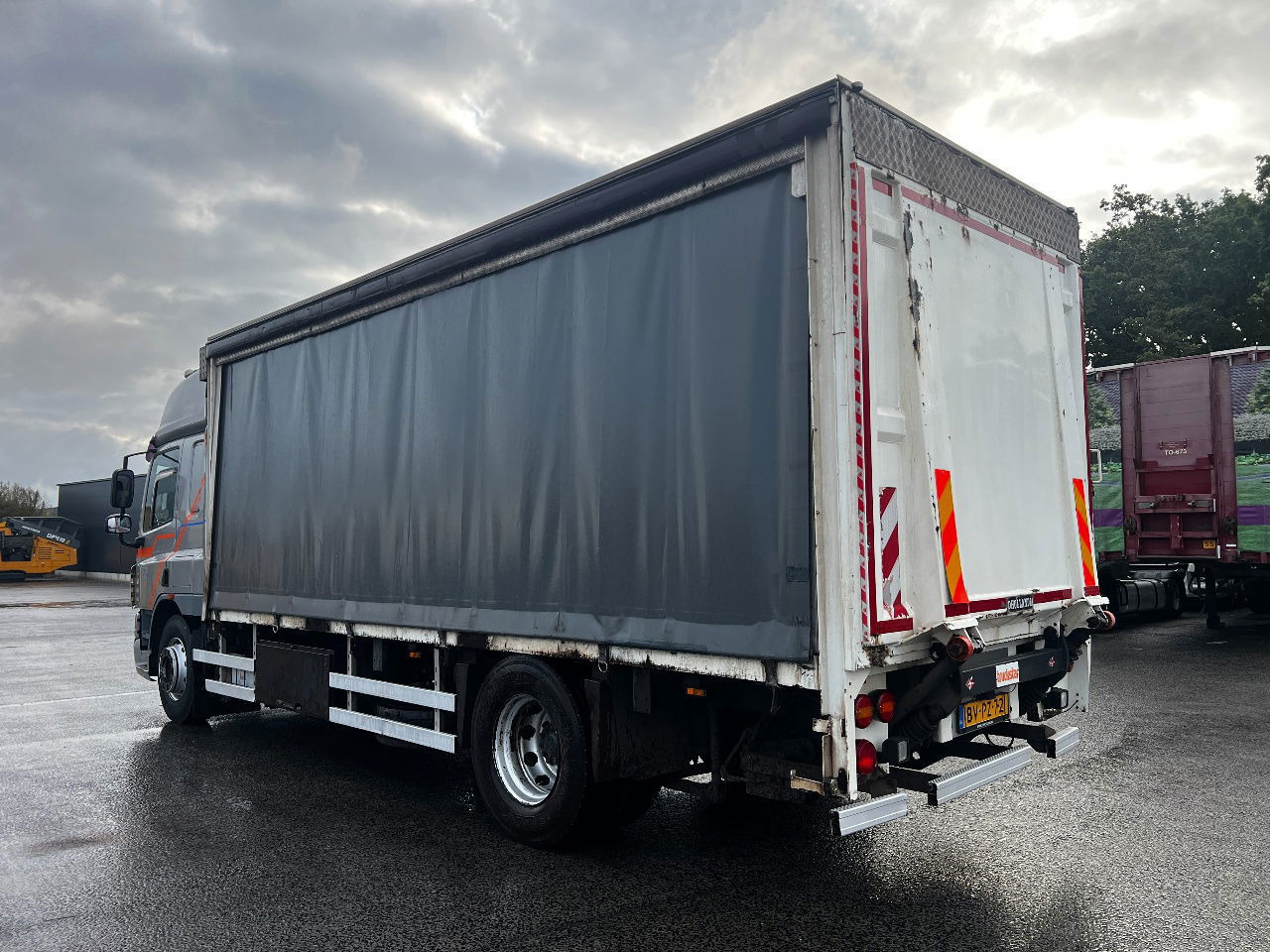 DAF CF 75.250 SC, Euro 5 - Pressukapelli kuorma-auto: kuva DAF CF 75.250 SC, Euro 5 - Pressukapelli kuorma-auto DAF CF 75.250 SC, Euro 5 - Pressukapelli kuorma-auto: kuva DAF CF 75.250 SC, Euro 5 - Pressukapelli kuorma-auto