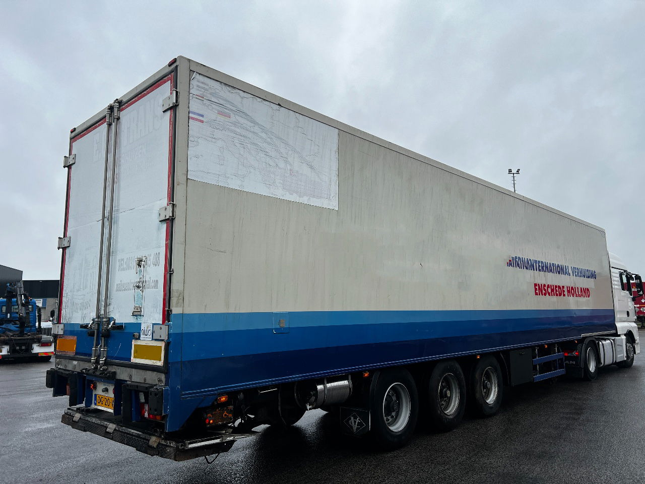 HTF Thermoking SL200-E, BPW - Refrigeraattori puoliperävaunu: kuva  HTF Thermoking SL200-E, BPW - Refrigeraattori puoliperävaunu HTF Thermoking SL200-E, BPW - Refrigeraattori puoliperävaunu: kuva  HTF Thermoking SL200-E, BPW - Refrigeraattori puoliperävaunu