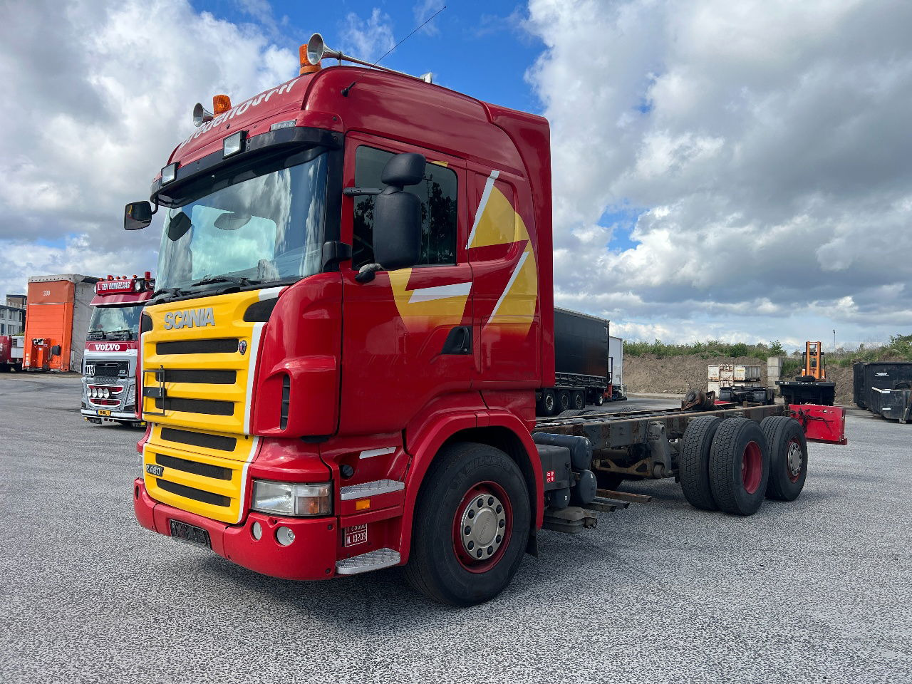 Scania R480 Highline 6x2, Retarder, Euro 5 - Kuorma-auto alusta: kuva Scania R480 Highline 6x2, Retarder, Euro 5 - Kuorma-auto alusta Scania R480 Highline 6x2, Retarder, Euro 5 - Kuorma-auto alusta: kuva Scania R480 Highline 6x2, Retarder, Euro 5 - Kuorma-auto alusta