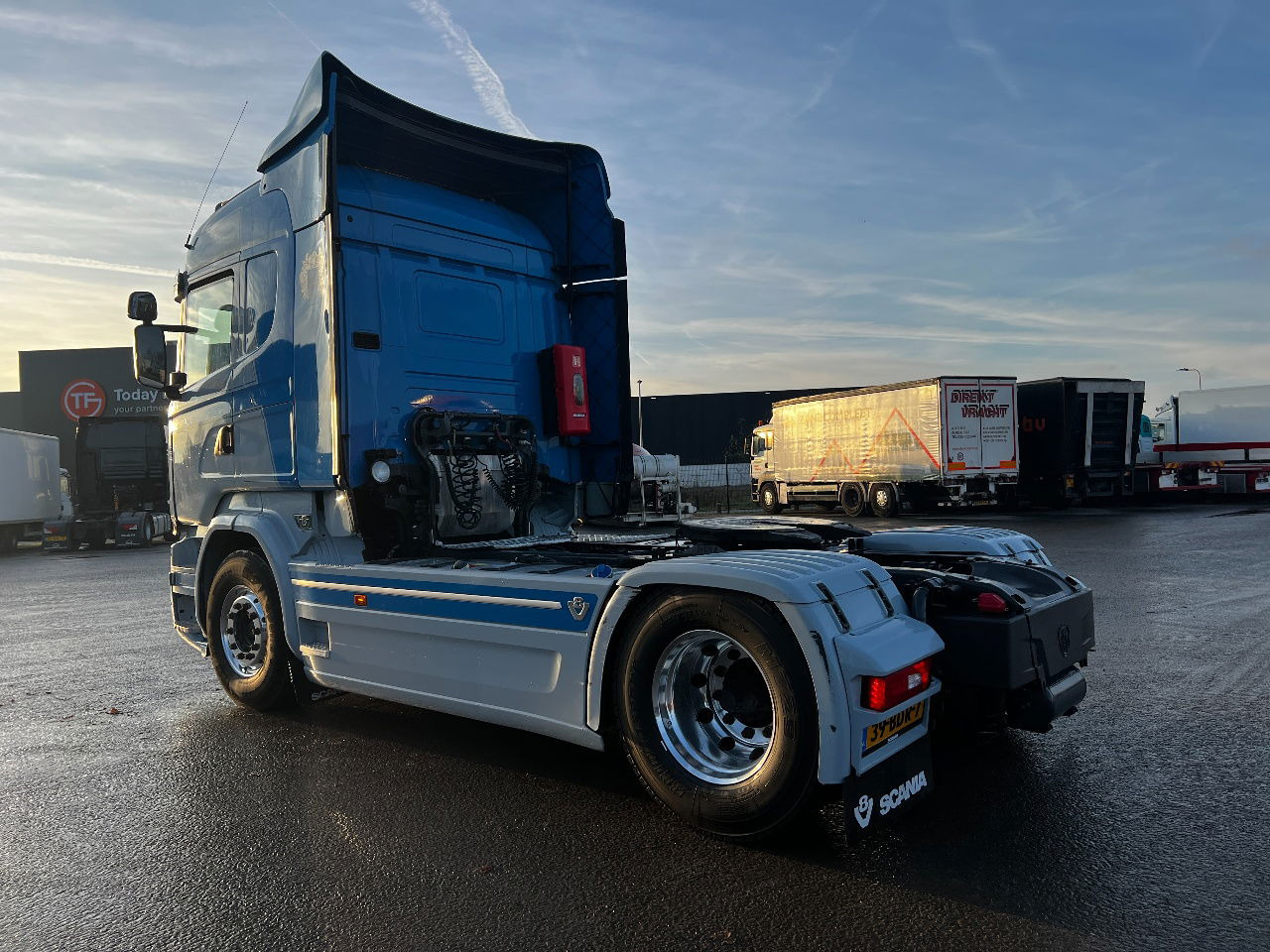 Scania R580 V8 Highline, Kind of the road - Vetopöytäauto: kuva Scania R580 V8 Highline, Kind of the road - Vetopöytäauto Scania R580 V8 Highline, Kind of the road - Vetopöytäauto: kuva Scania R580 V8 Highline, Kind of the road - Vetopöytäauto